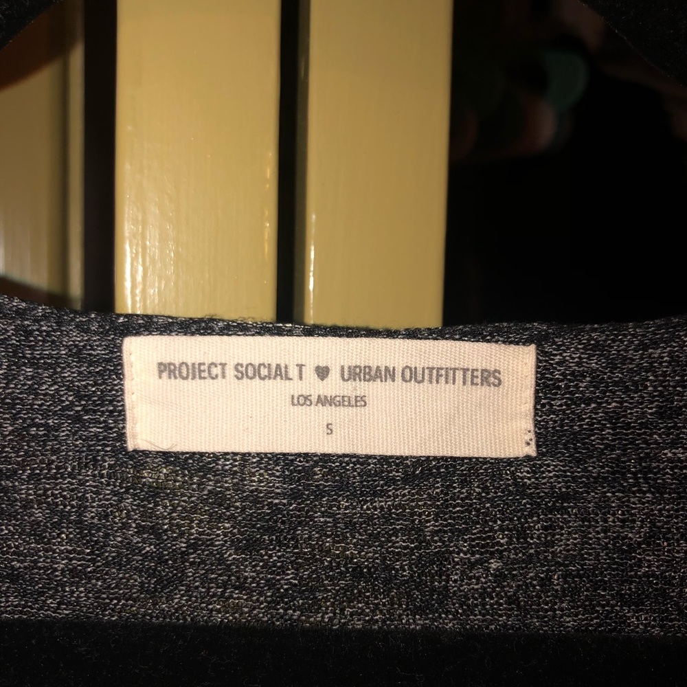 UO Tee - Picture 2 of 2